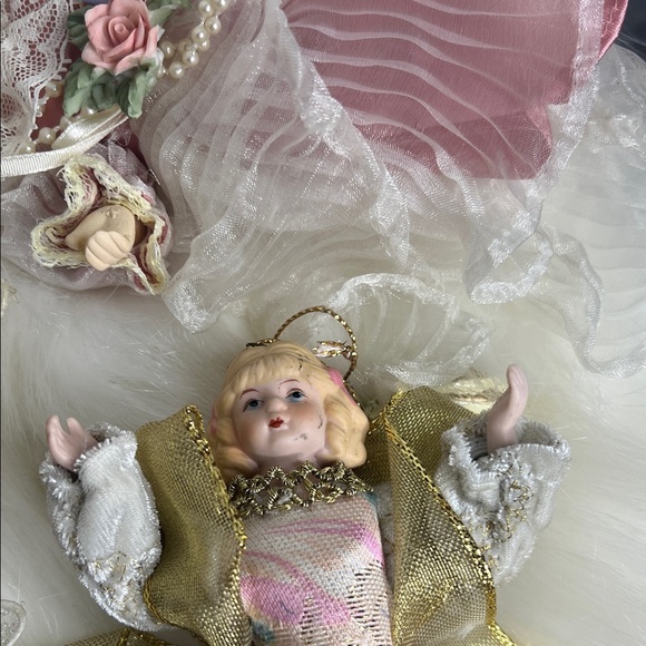Elegant Angel Ornaments Set - Gold, Pink, White Christmas - Picture 4 of 5